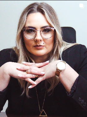 Dra. Flávia Maciel
